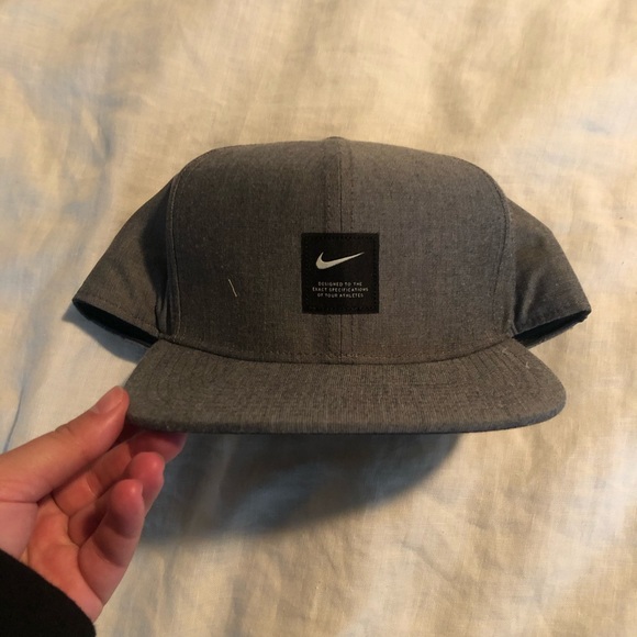 nike golf hat mens